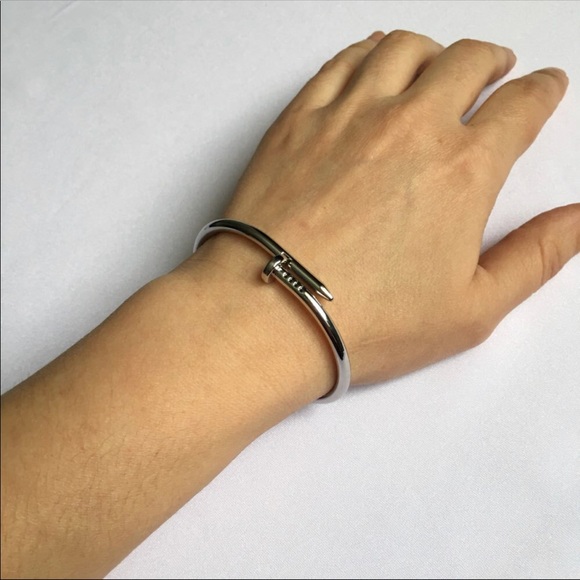 ⚡️Restocked⚡️ Nail Bracelet: - Picture 4 of 8